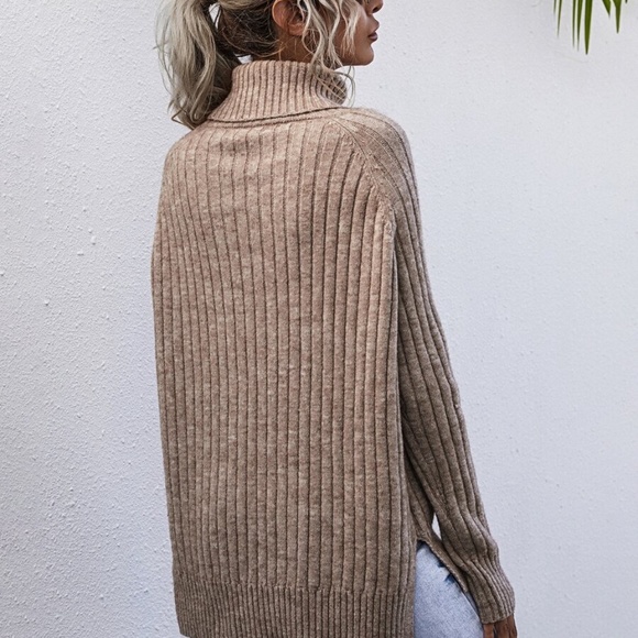 Rust brown Turtleneck Oversized loose fit sweater - Picture 14 of 15